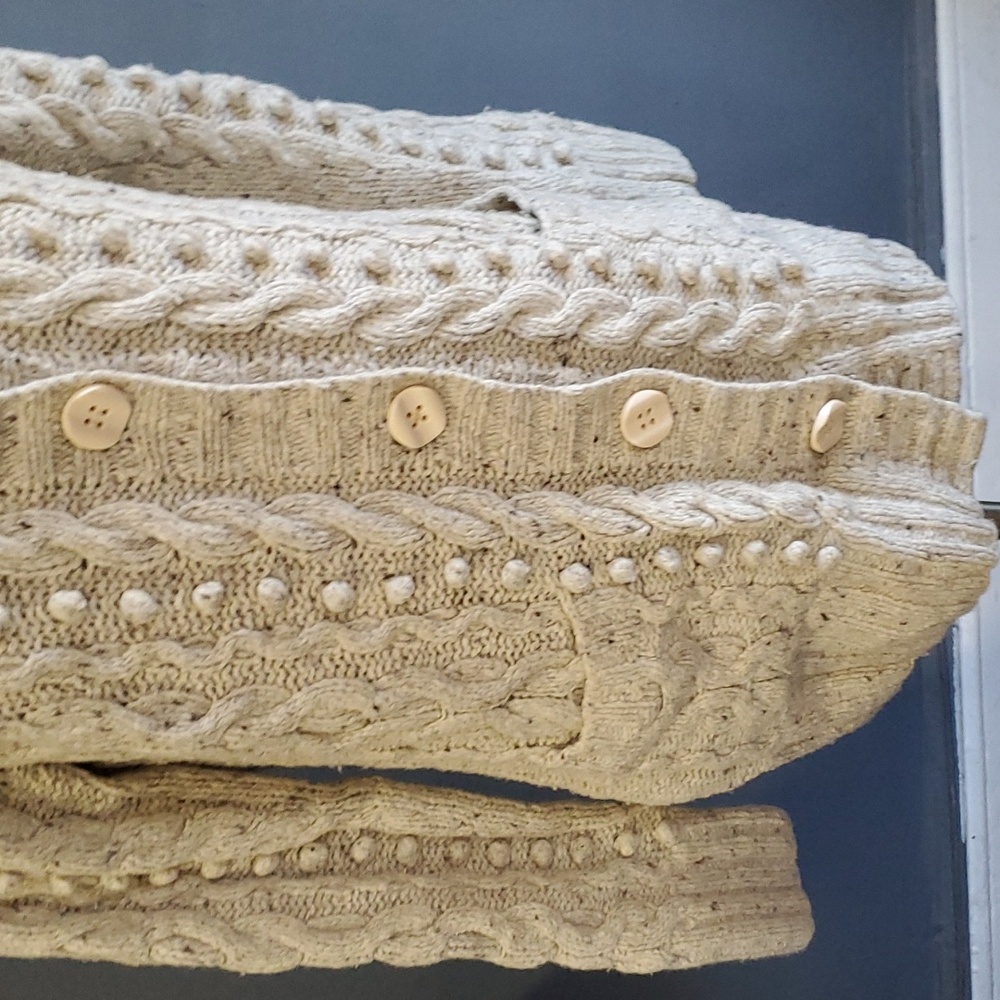 J.crew hand knit ivory cream button  removable fur  hood sweater  size M - Picture 5 of 15